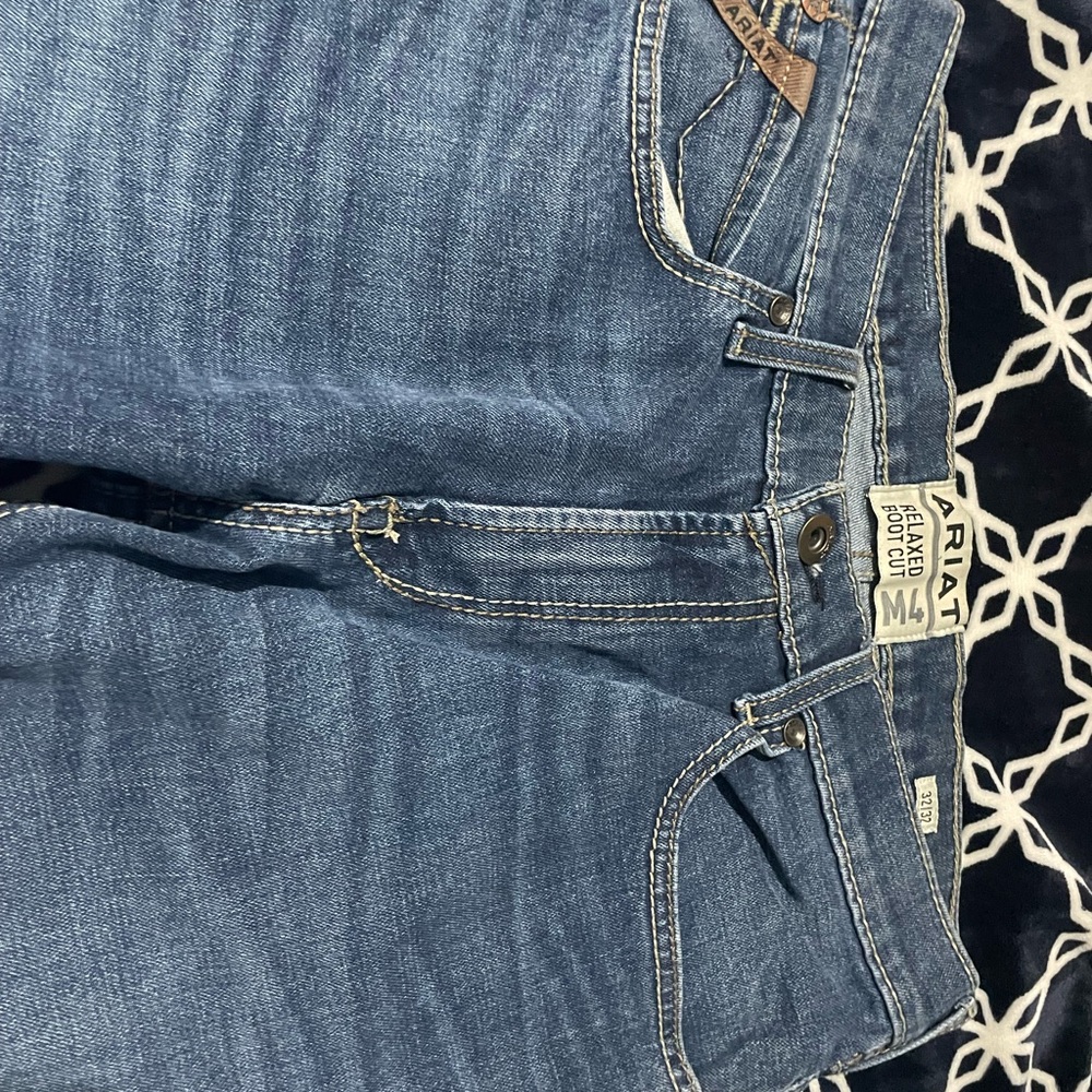 Ariat Men's Bootcut Jeans in Classic Blue